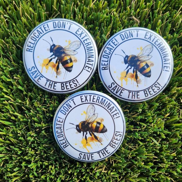 Set of 3 Button Pins Round Pin Lapel Pinback Beekeeping Honeybees Bee Save the B - Picture 1 of 6